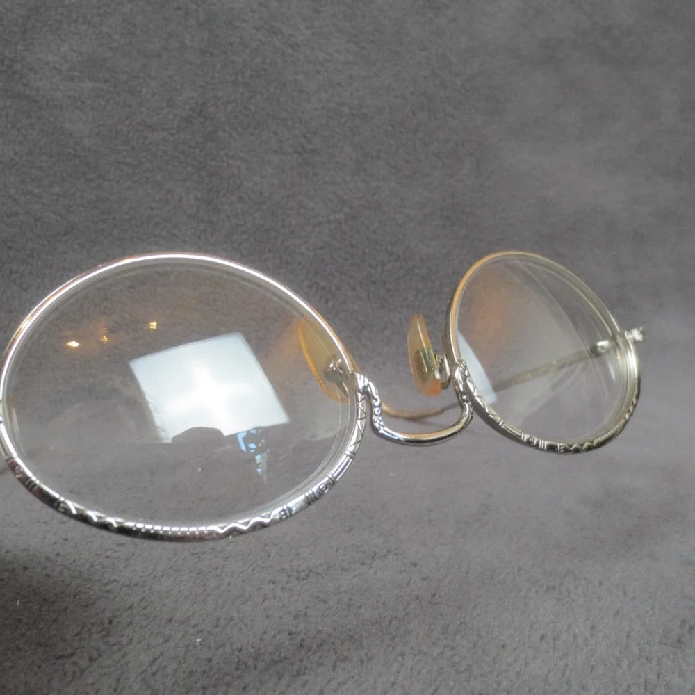 Vintage Dakota Smith 1219 Indian‎ Drums Aged Silver Round Frame 3948 50-22-140
